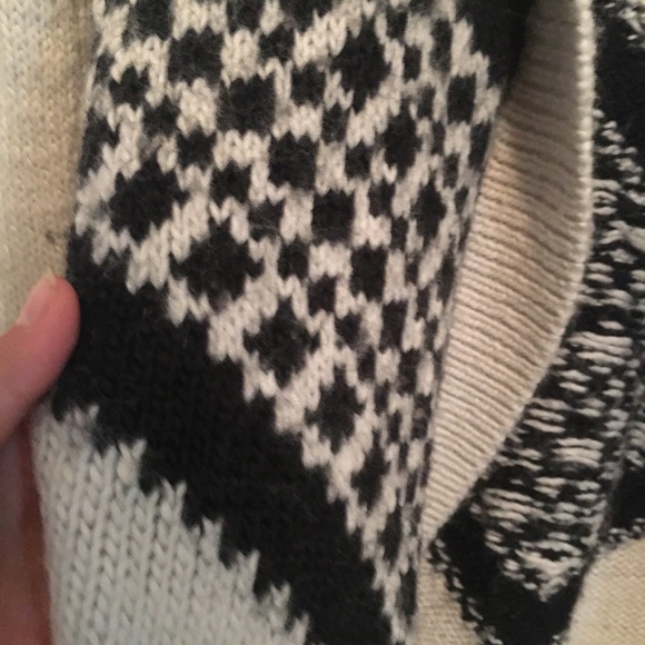 • cozy aztec hollister draped cardigan • - Picture 6 of 6